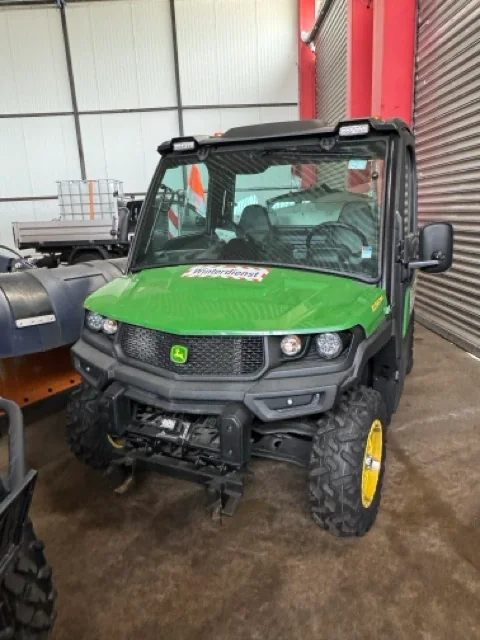 John Deere Gator Kipper mit Allrad